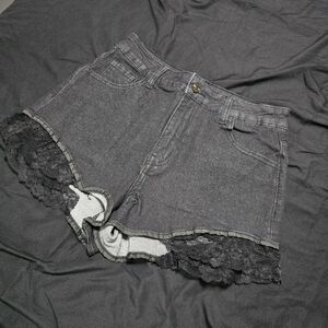 ROMWE Black Denim Shorts with Lace Detail, Medium